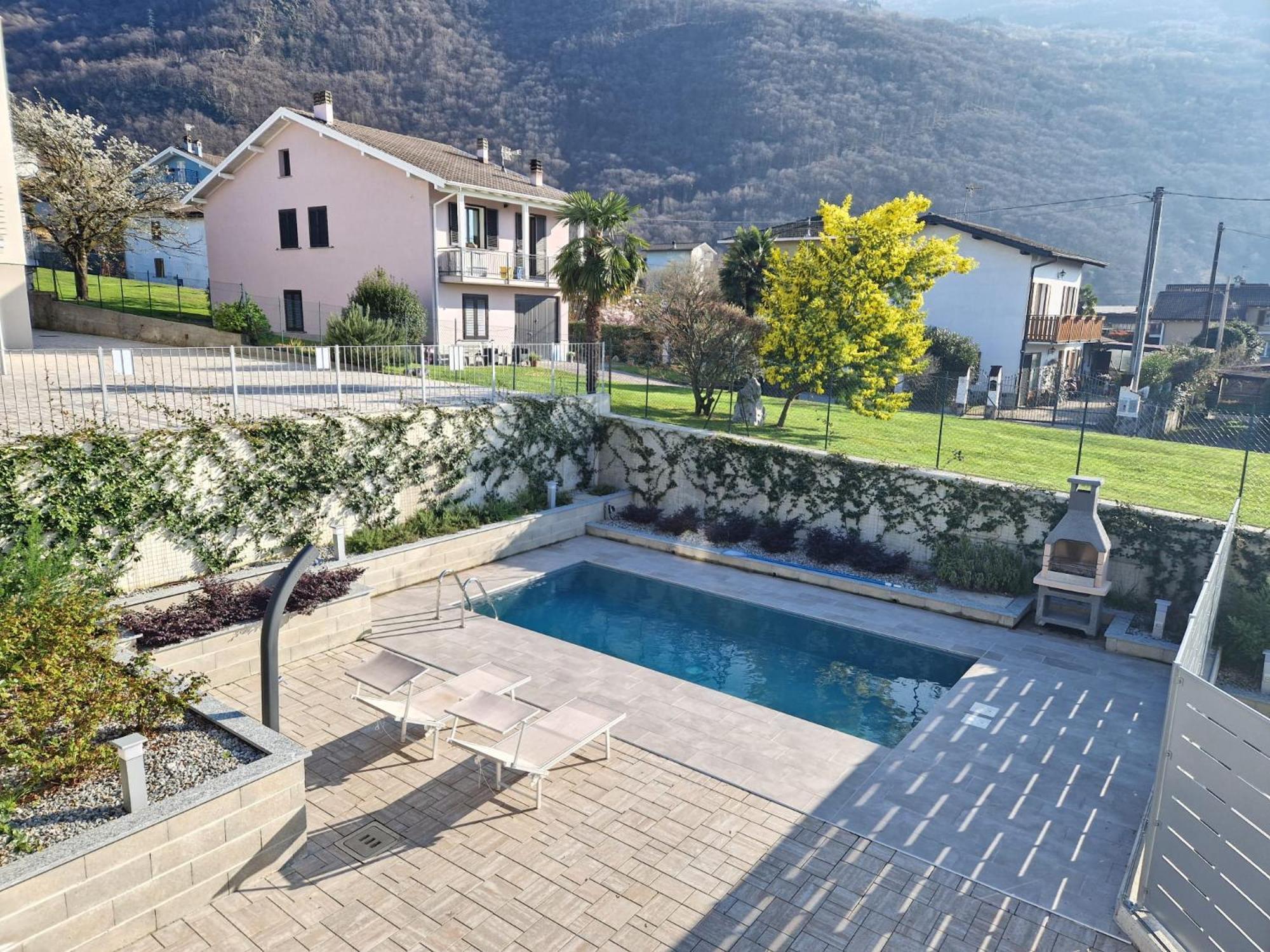 Villa Claudia With Private Pool Colico Kültér fotó